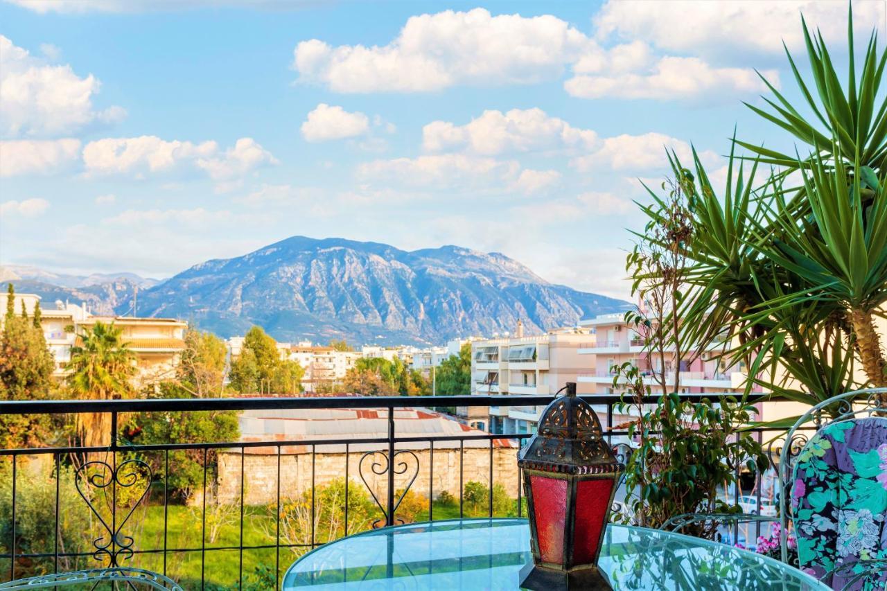 Bright Comfy Flat Near The Beach & The City Center Каламата Екстериор снимка