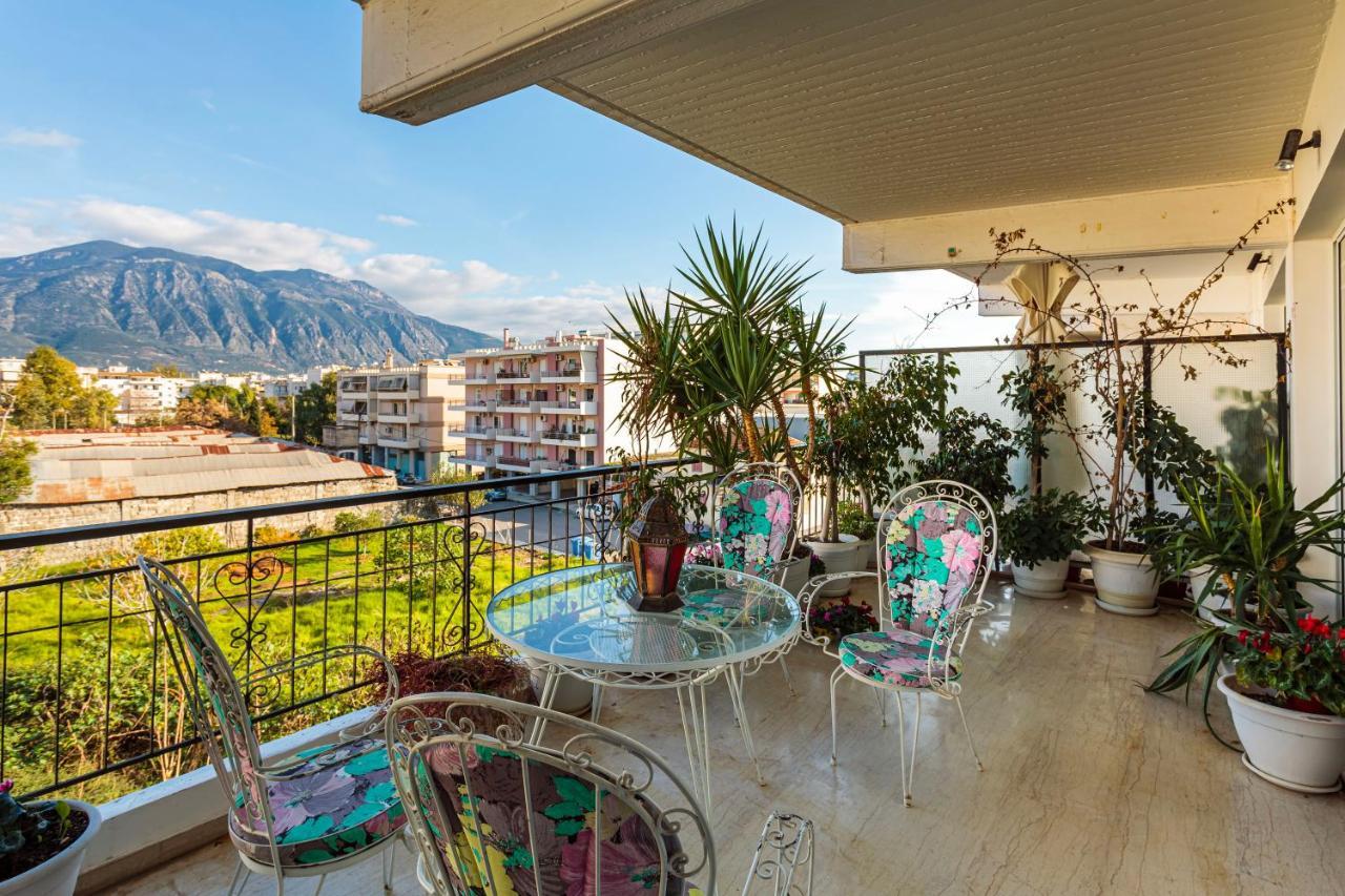 Bright Comfy Flat Near The Beach & The City Center Каламата Екстериор снимка